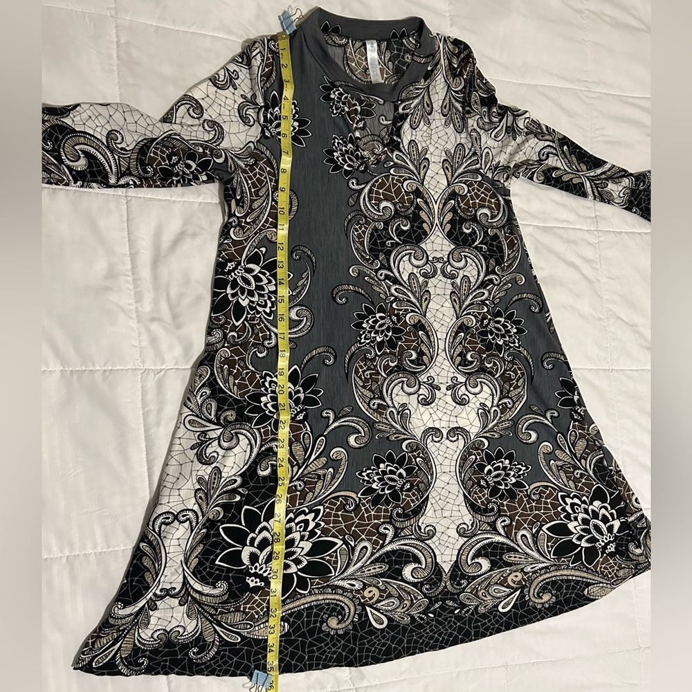 Black and White Floral Dress - Picture 6 of 6
